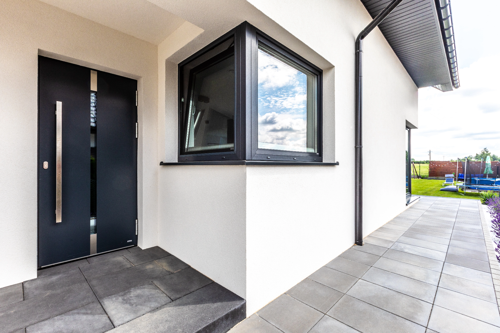 Porte entrée PVC anthracite RC3 serrure 7 points Ud 0.9 Bruxelles